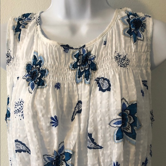 Loft Top - Picture 2 of 5